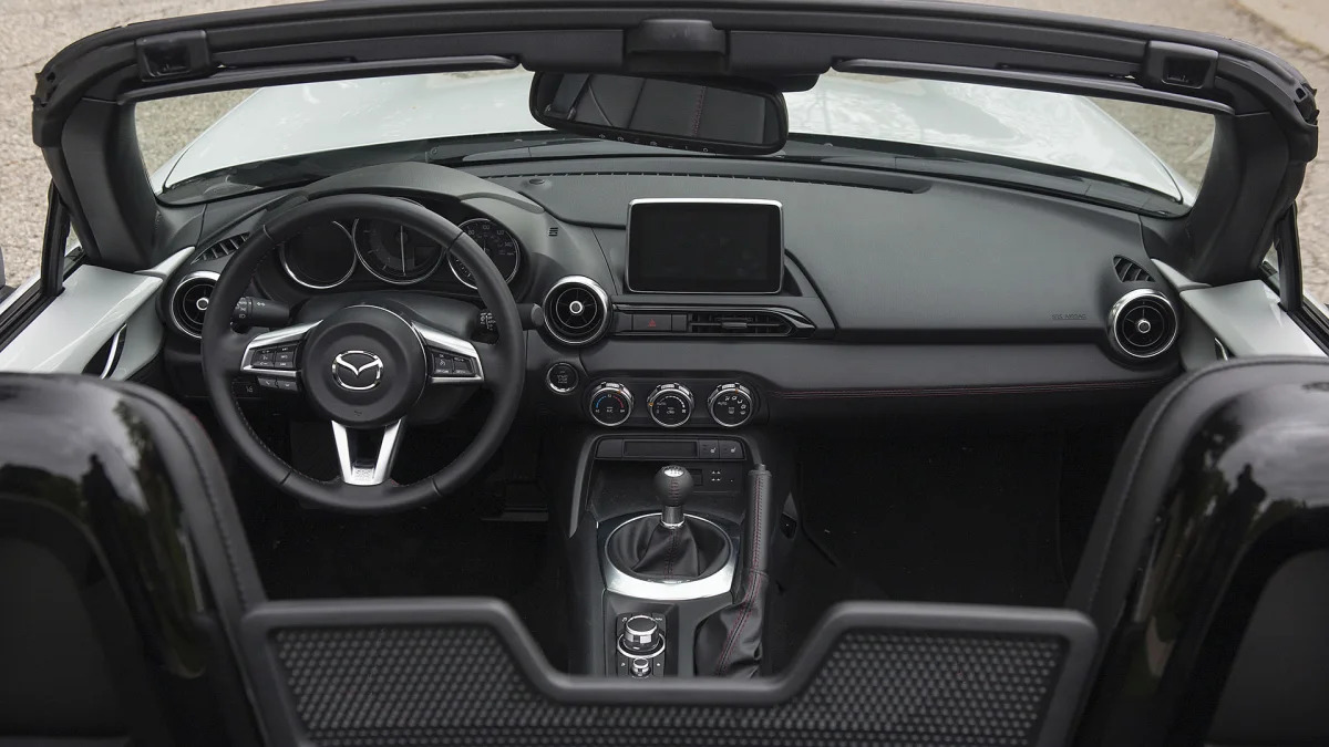 2016 Mazda MX-5 Miata interior