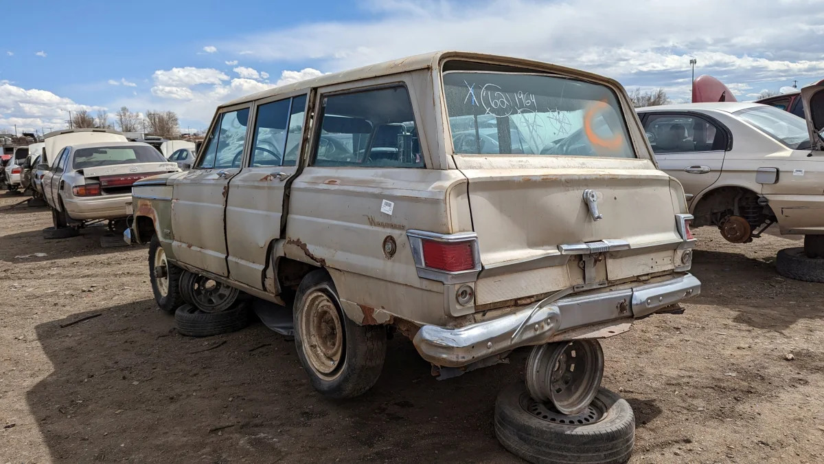 52 - 1966 Jeep Wagoneer in Colorado junkyard - photo by Murilee Martin