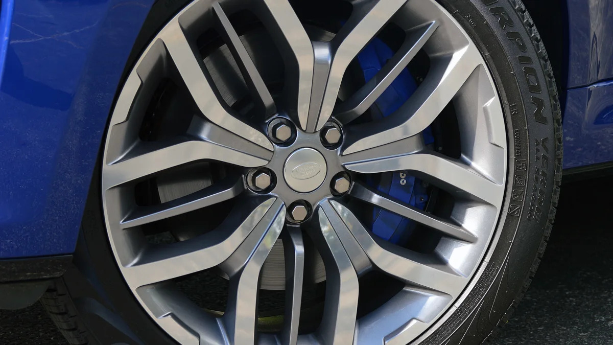 2015 Land Rover Range Rover Sport SVR wheel