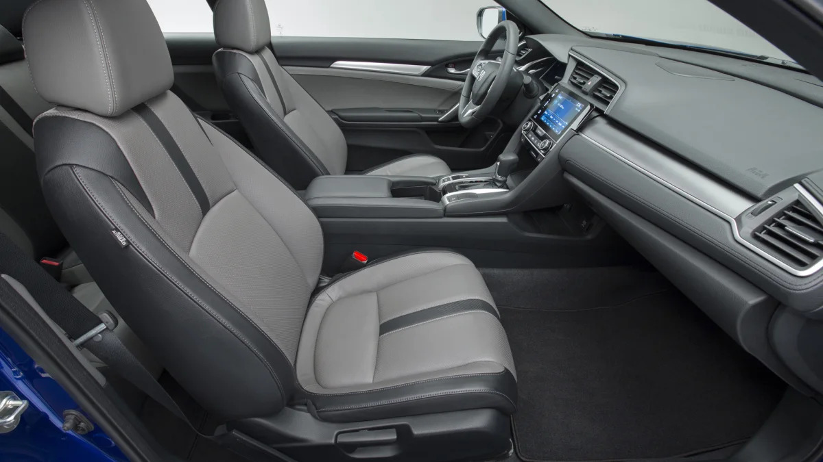 interior honda civic coupe front seats 2017