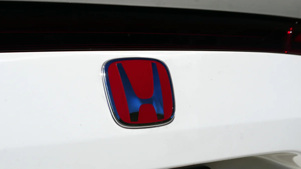 2023 Honda Civic Type R Honda badge