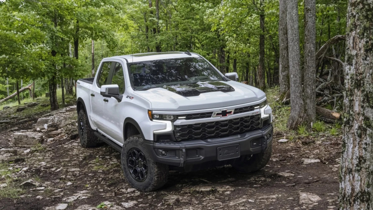2024 Chevrolet Silverado adds features to some trims for small price bumps