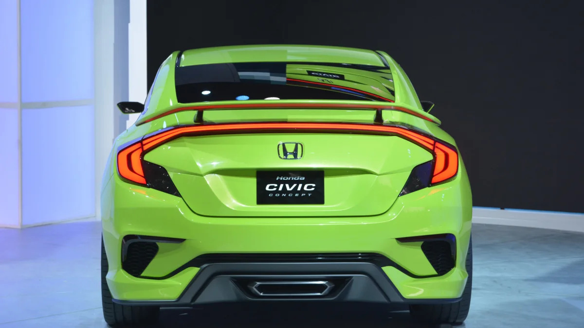 honda civic concept coupe exhaust taillights