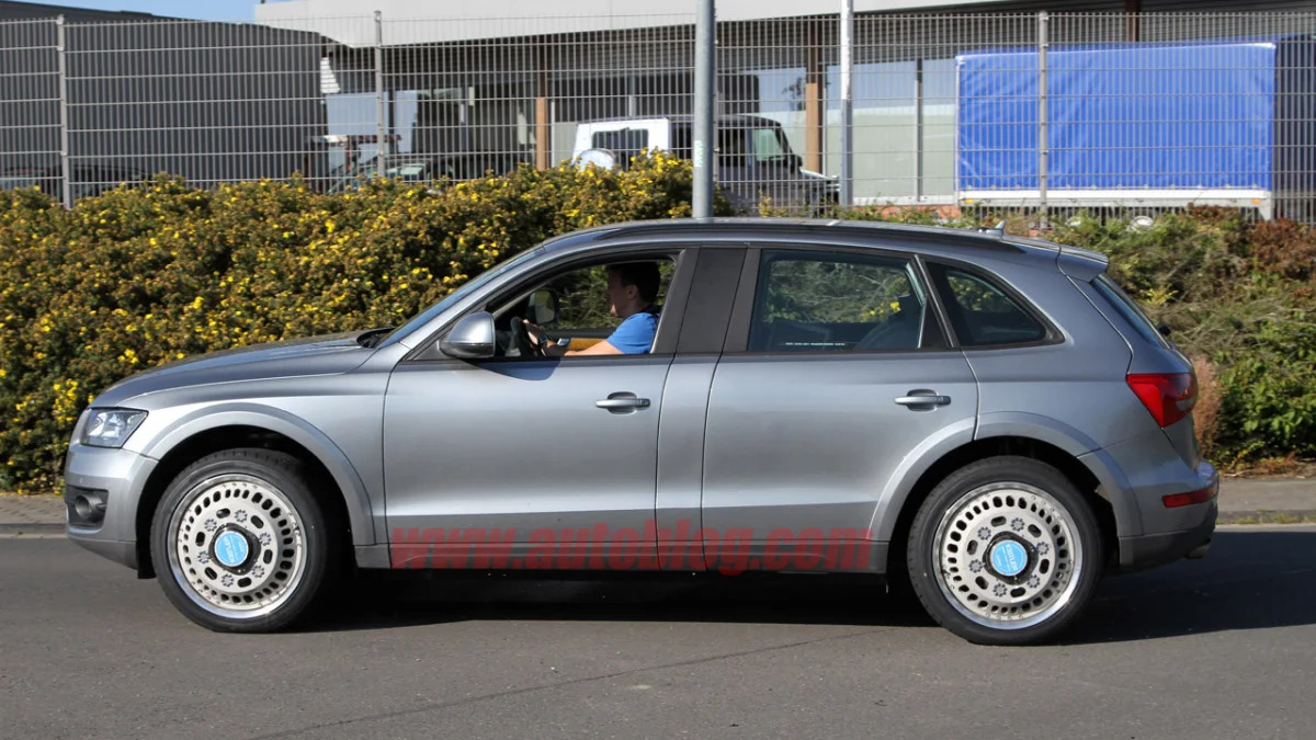 Audi Q6: Spy Shots
