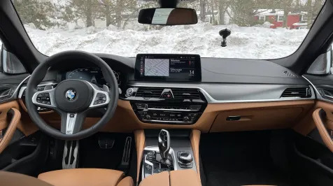<h6><u>2021 BMW M550i xDrive interior</u></h6>