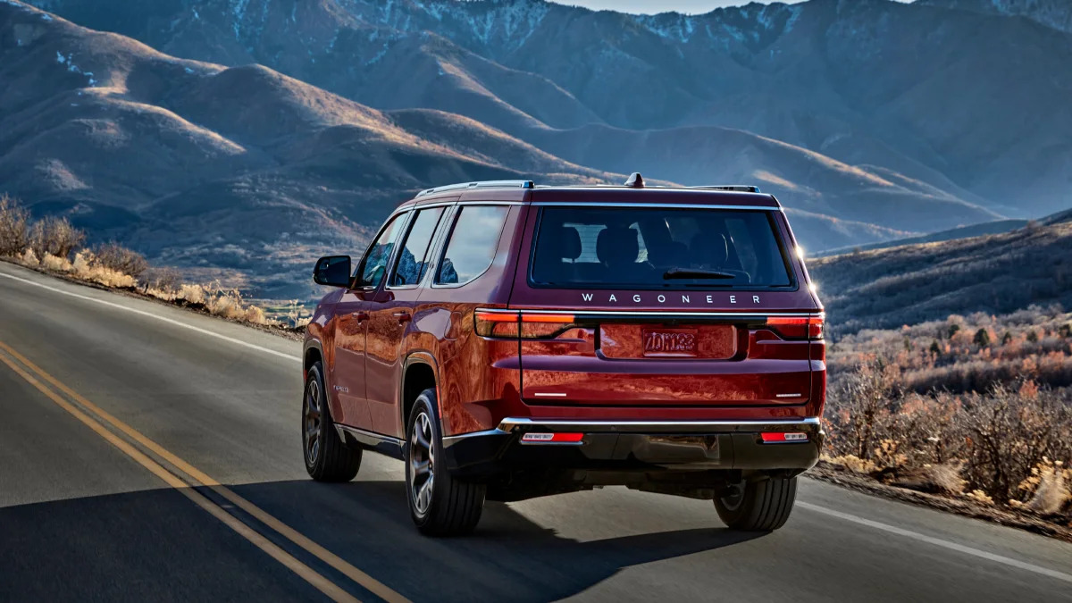 2024 Jeep Wagoneer Photo Gallery