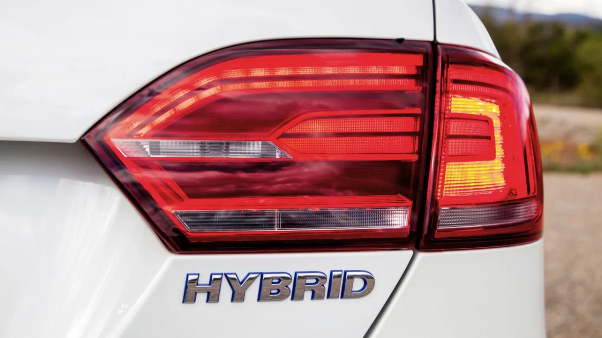 2013 Volkswagen Jetta Hybrid tail light