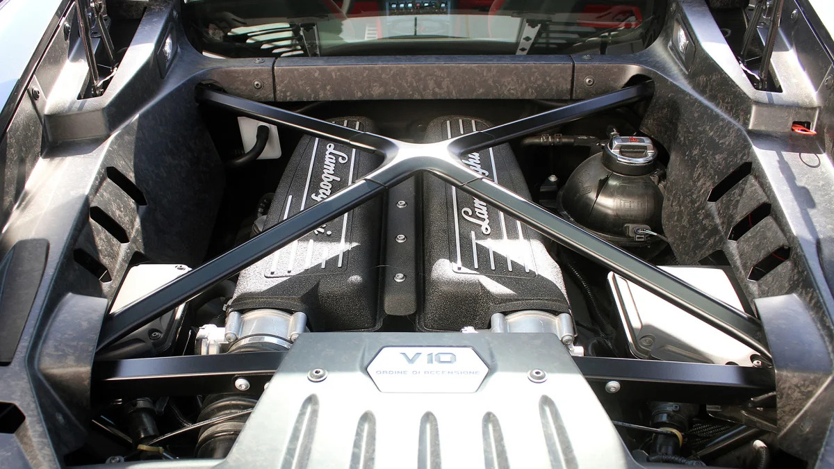 2016 Lamborghini Huracan LP 580-2 engine