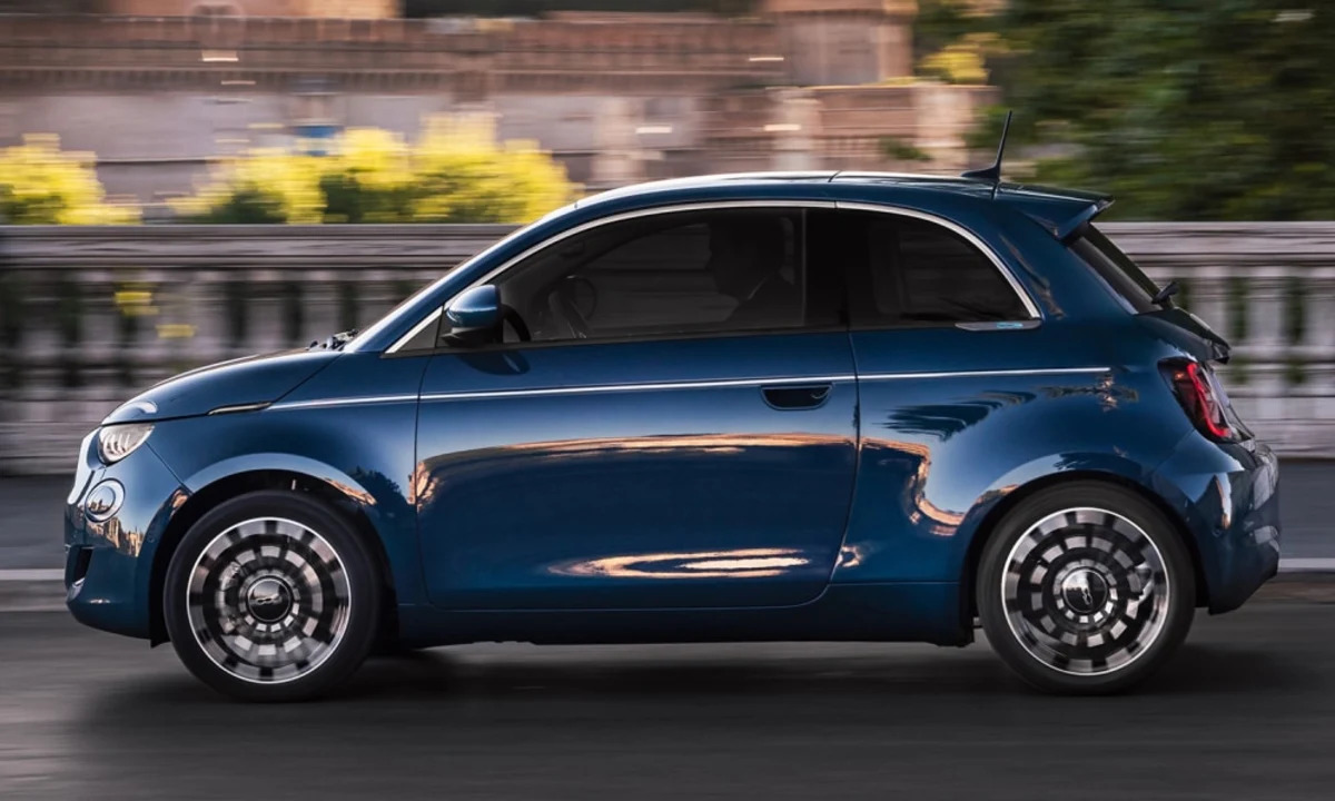 Fiat 500e will be Stellantis' EV test run in the U.S. - Autoblog