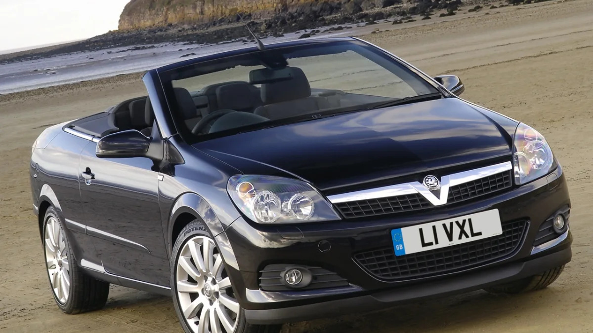 Vauxhall Astra TwinTop Exclusiv Black