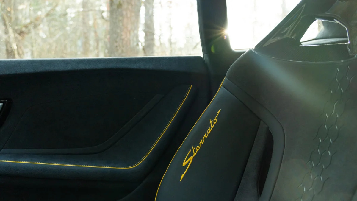 2024 Lamborghini Huracan Sterrato seat detail