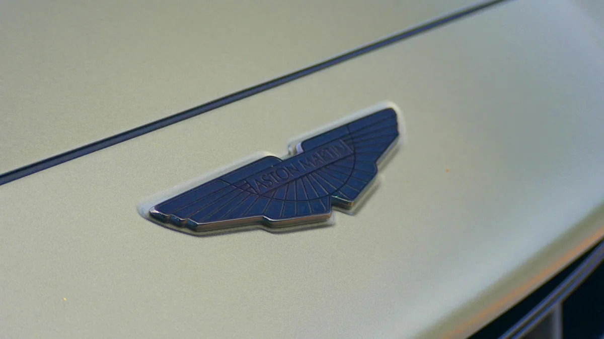 Aston Martin DBX707 Aston badge front