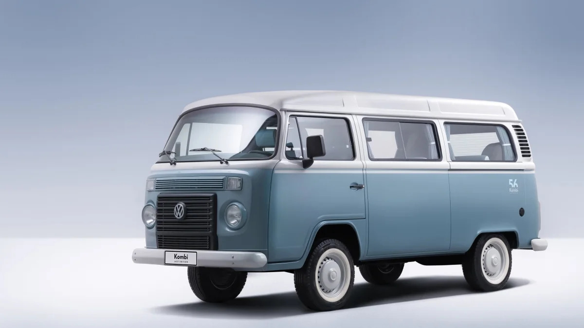 2013-Volkswagen-Kombi-Last-Edition-000