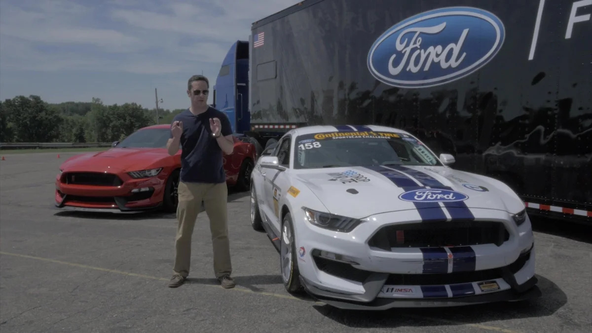 2016 Ford Shelby GT350R Mustang Ride Along