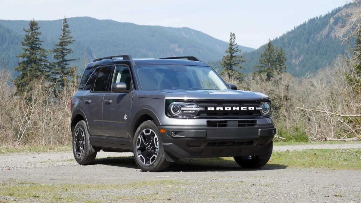 2021 Ford Bronco Sport Outer Banks front in gray