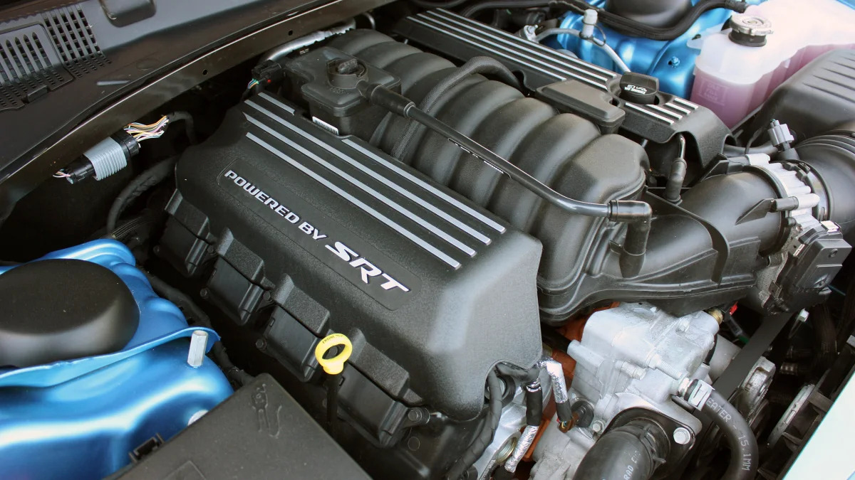 2015 Dodge Charger R/T Scat Pack engine