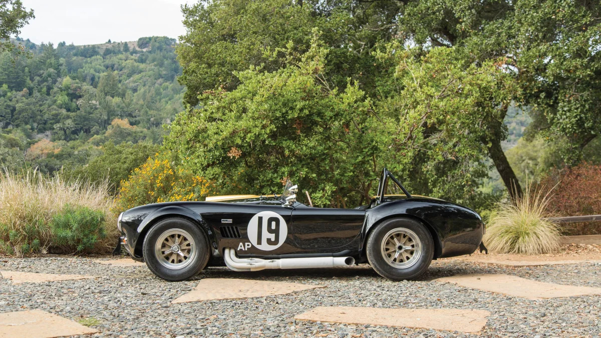 1965 Shelby 427 Competition Cobra profile