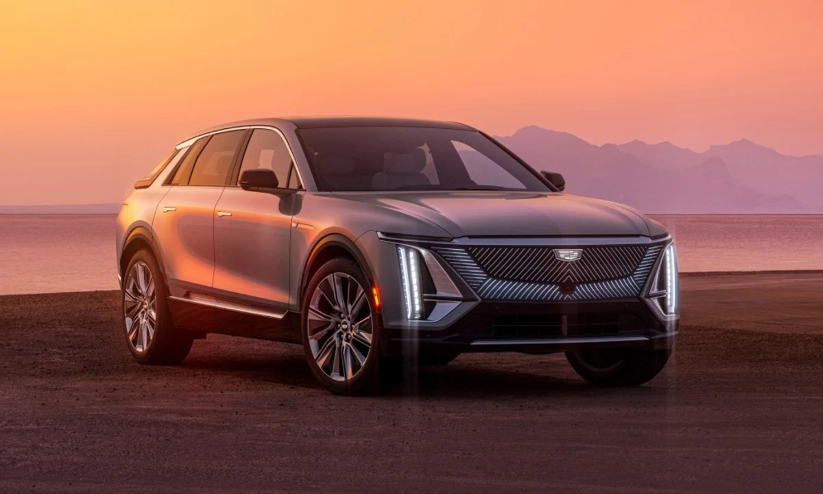 2023 Cadillac Lyriq Review: Electric SUV is Cadillac's future