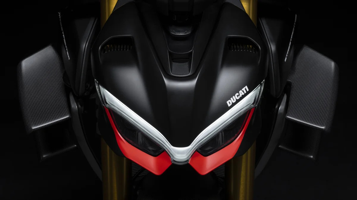 2023 Ducati Streetfighter V4 SP2 04