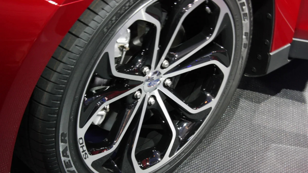 2013 Ford Taurus SHO wheel at the 2011 New York Auto Show