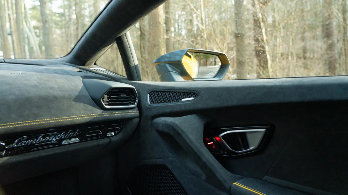 2024 Lamborghini Huracan Sterrato interior trim detail