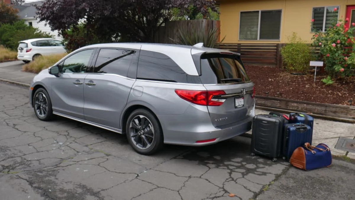 Honda Odyssey Luggage Test | How much space behind third row?