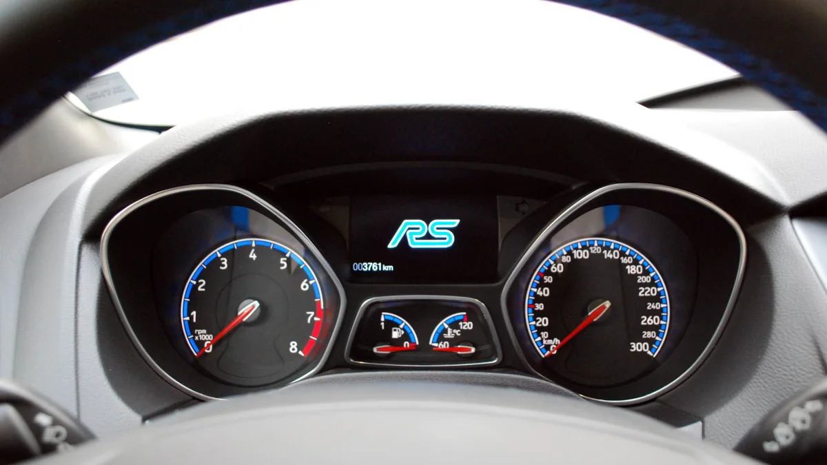 2016 Ford Focus RS gauges
