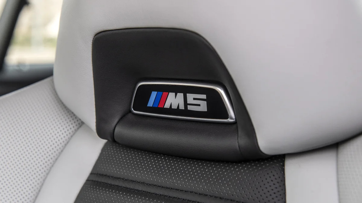 2019-bmw-m5-competition-review-31