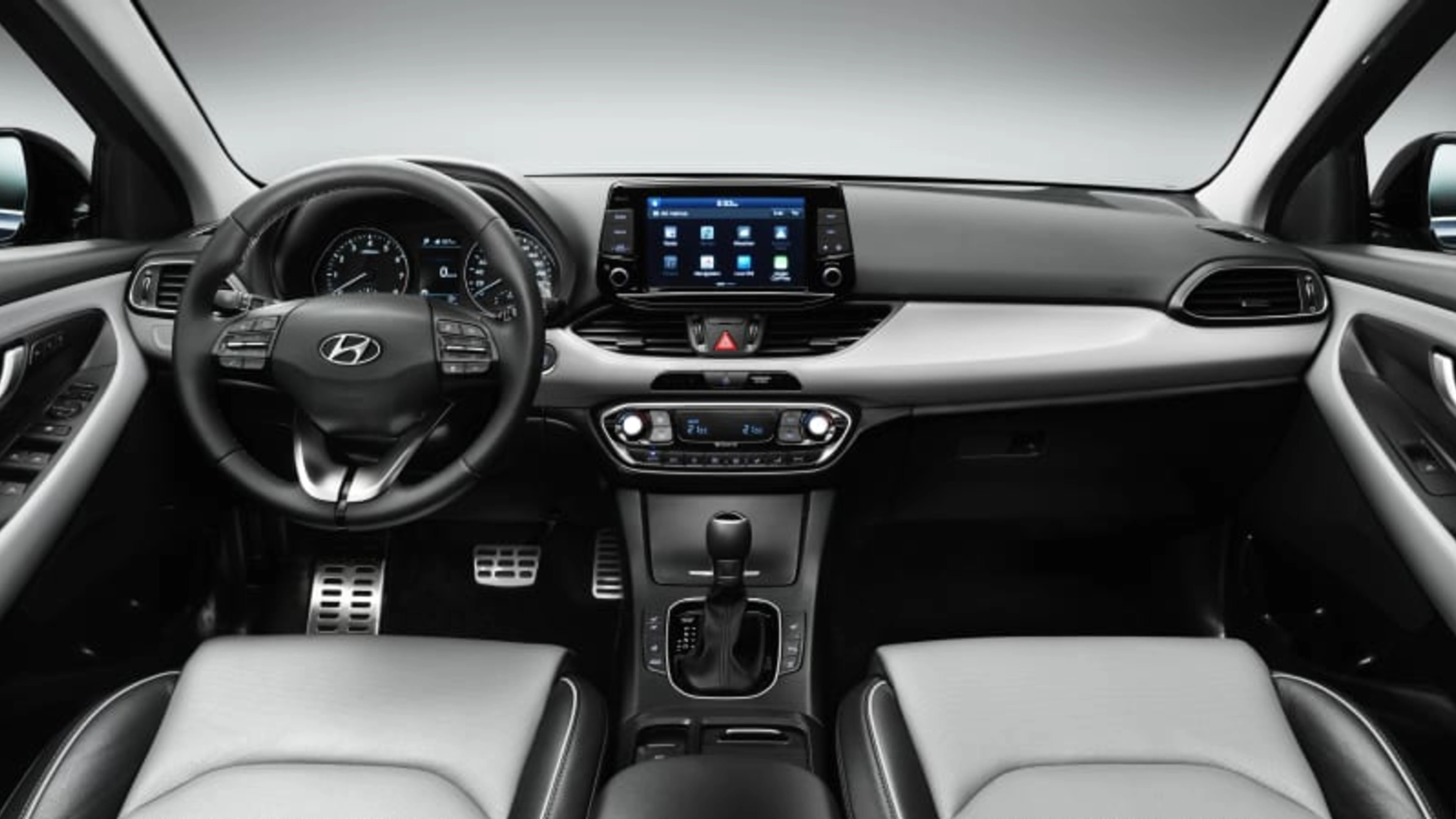 2017 Hyundai i30 interior