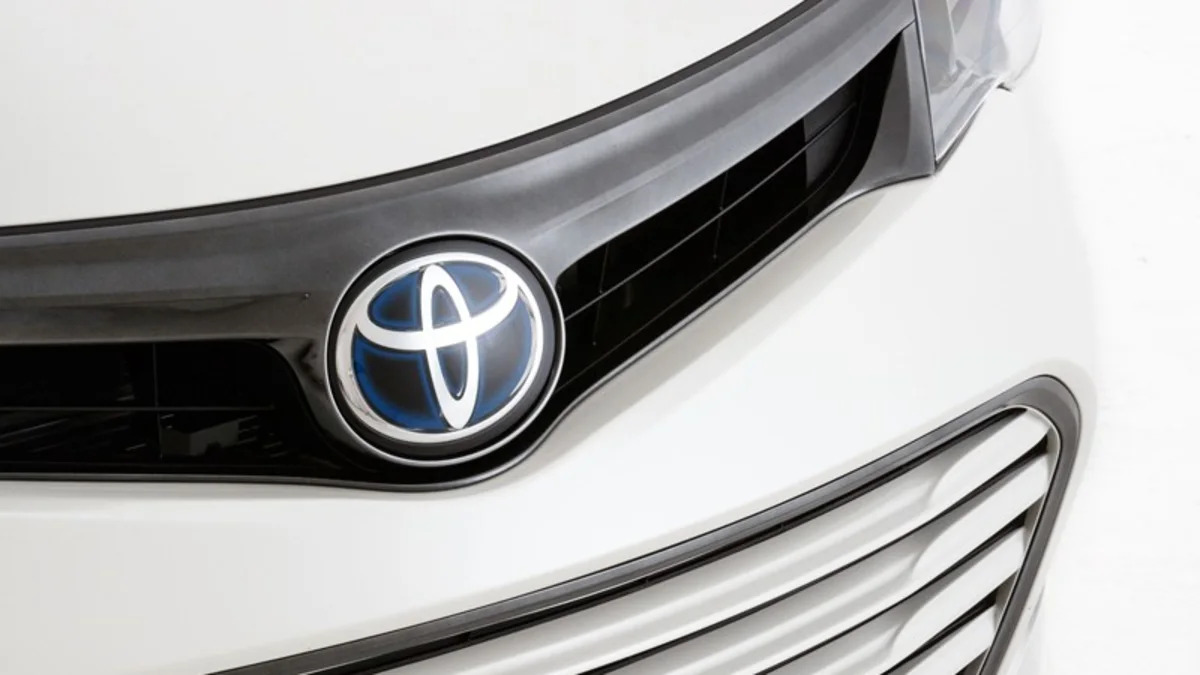 2013 Toyota Avalon SEMA Concepts