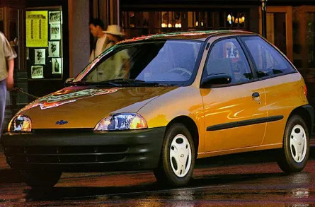1999 Chevrolet Metro Base 2dr Coupe