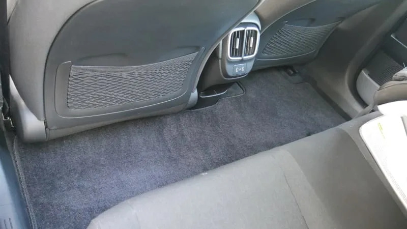 2023 Hyundai Ioniq 6 SE backseat flat floor