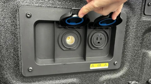 2024 Ford Ranger Lariat bed power outlets
