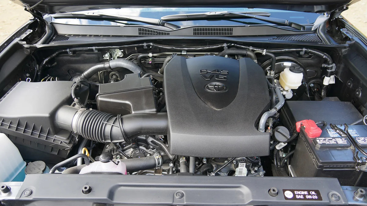 2016 Toyota Tacoma engine