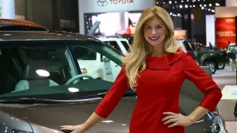 Women of the Windy City at Chicago Auto Show