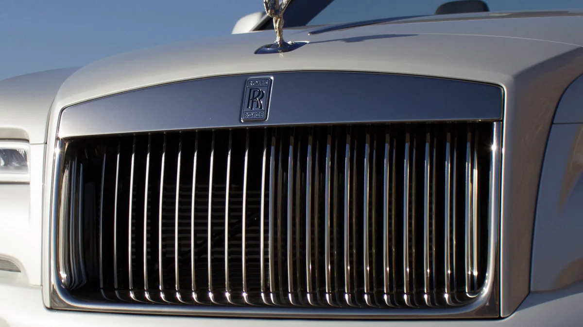 2016 Rolls-Royce Dawn grille