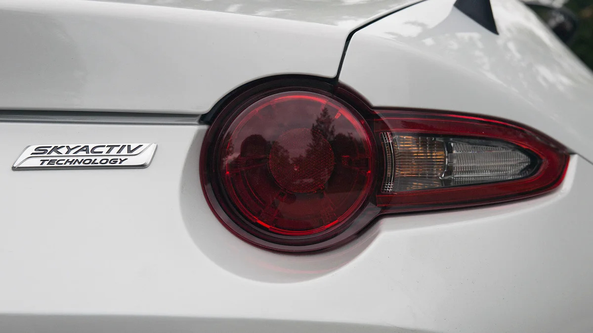2016 Mazda MX-5 Miata taillight