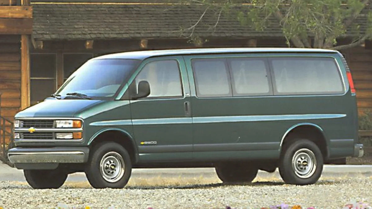 1999 Chevrolet Express Exterior Photo