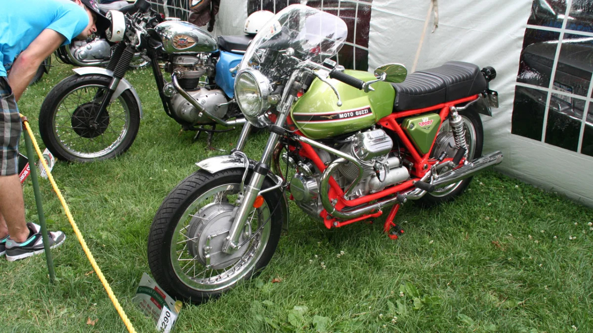 1971 Moto Guzzi V7