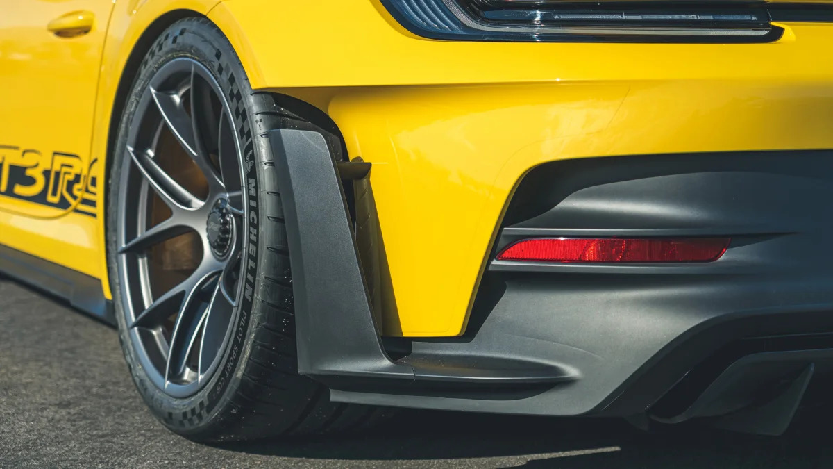 2023 Porsche GT3 RS aero rear cutout