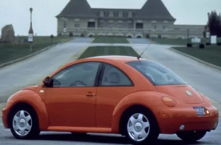 2000 Volkswagen New Beetle GLS 2dr Hatchback