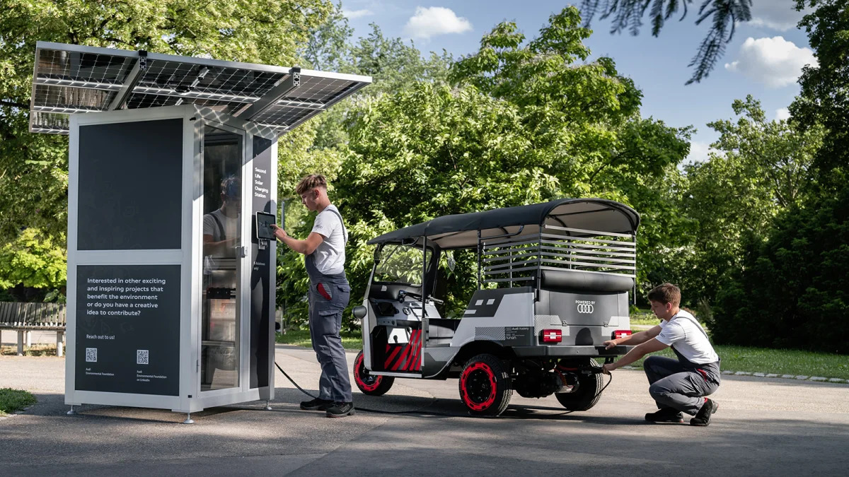 Nunam electric rickshaw with Audi batteries