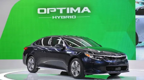 <h6><u>2017 Kia Optima Hybrid: Chicago 2016</u></h6>