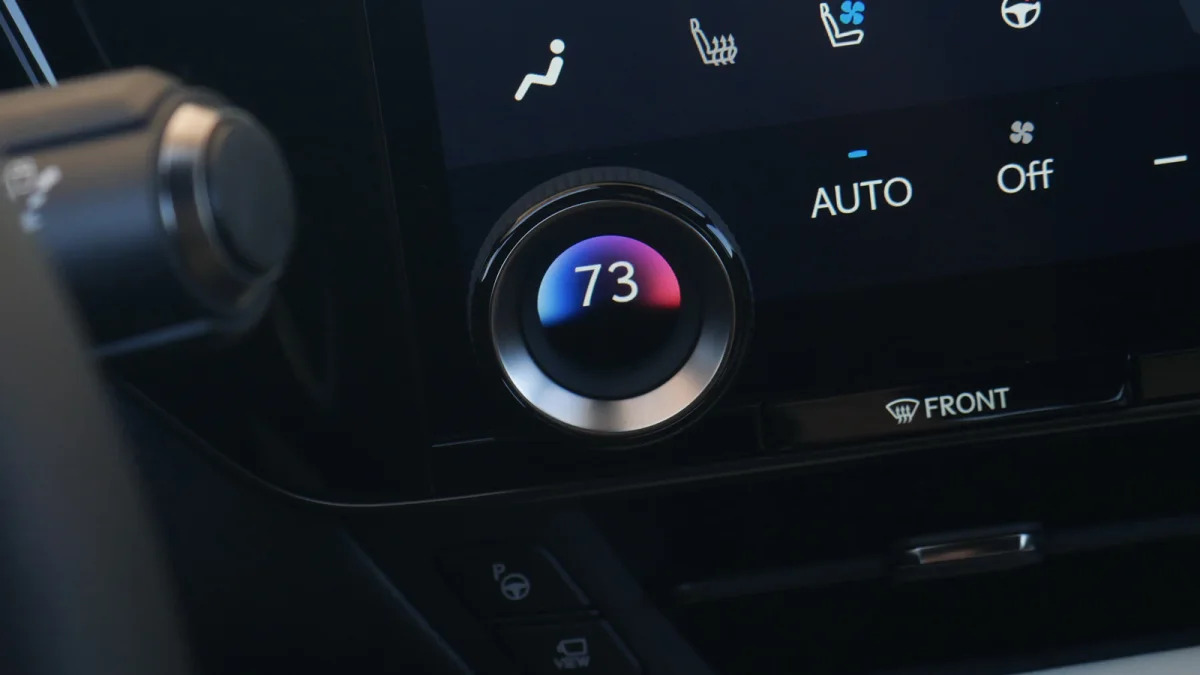 2022 Lexus NX 350h temp controls