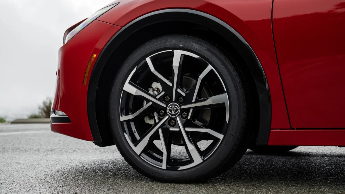 2023 Toyota Prius Prime XSE wheel with red car