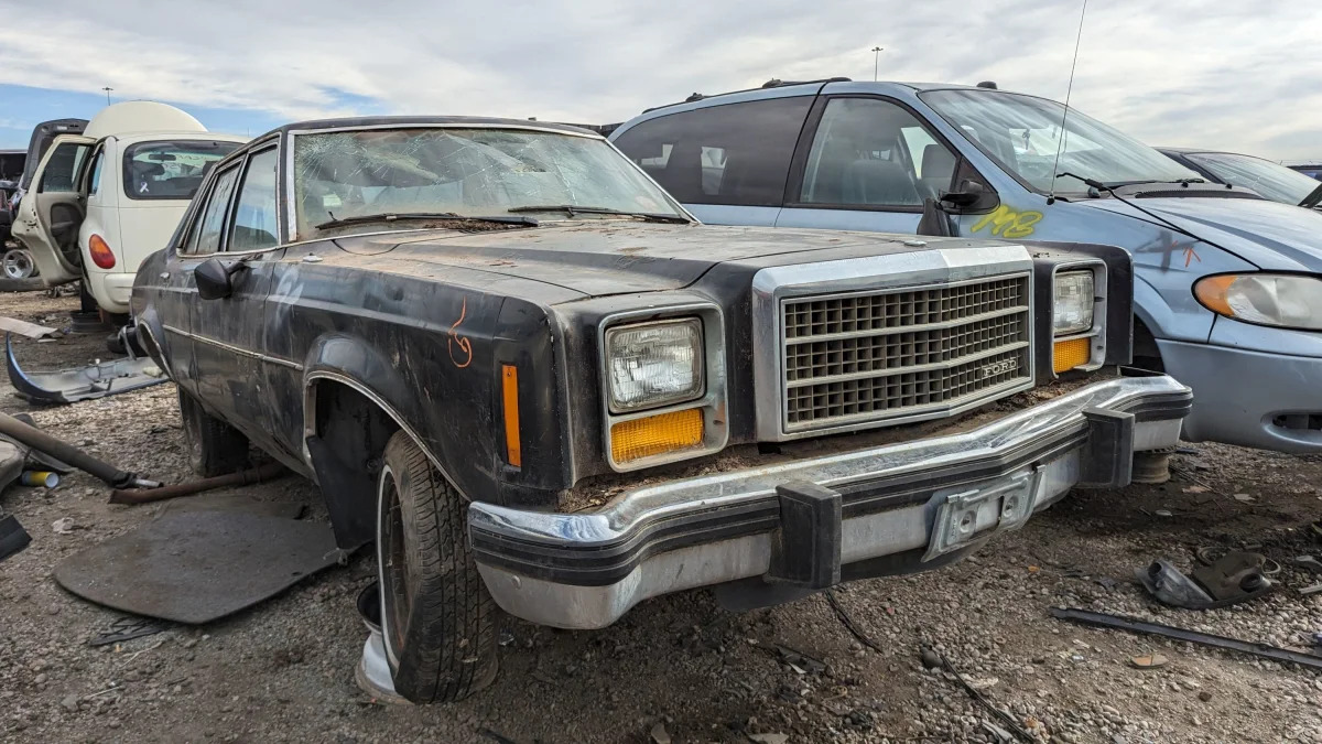 38 - 1980 Ford Granada in Colorado junkyard - photo by Murilee Martin