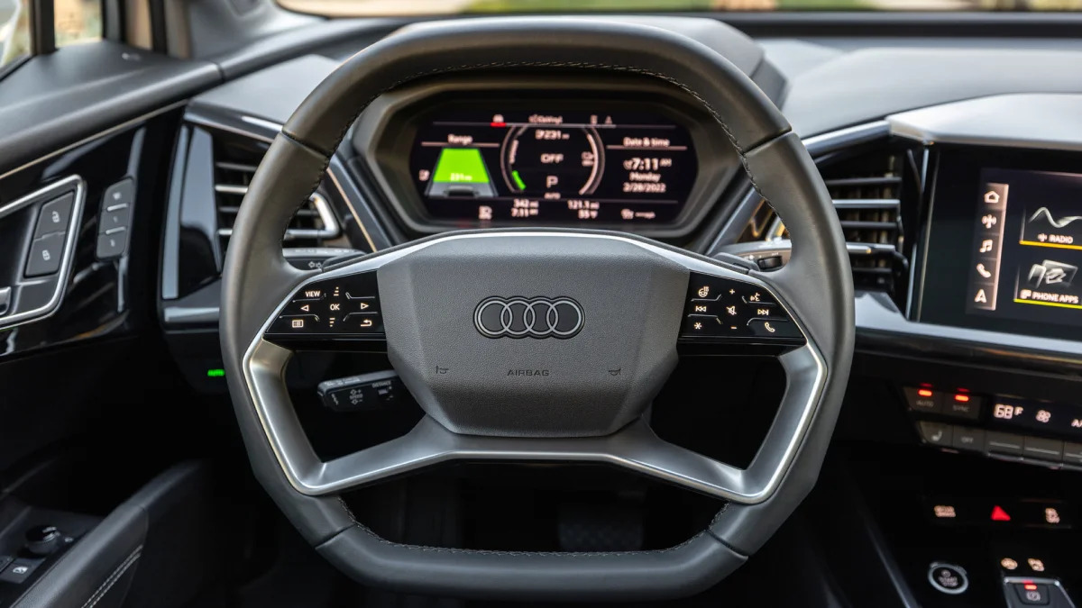 2023 Audi Q4 E-Tron Sportback steering wheel