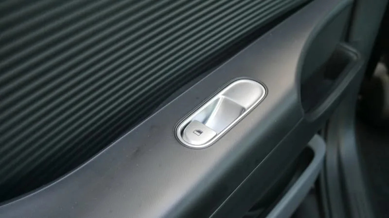 2023 Hyundai Ioniq 6 SE backseat window switch