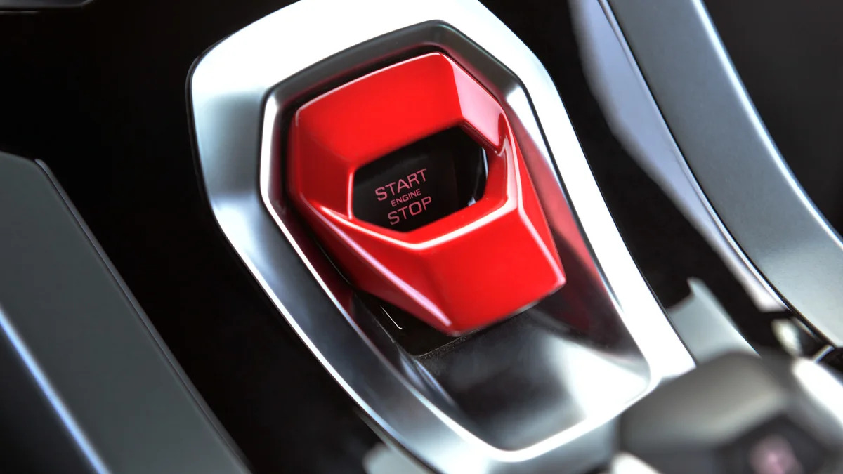 2015 Lamborghini Huracan LP 610-4 start button