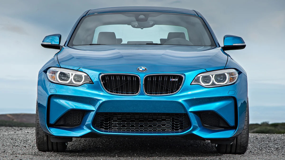 2016 BMW M2 front view